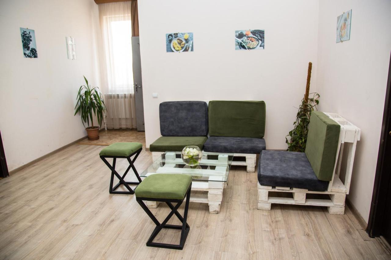 Nuryan Hotel יירבאן מראה חיצוני תמונה